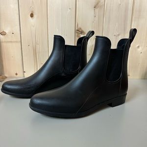 Black Ankle Boots for Women